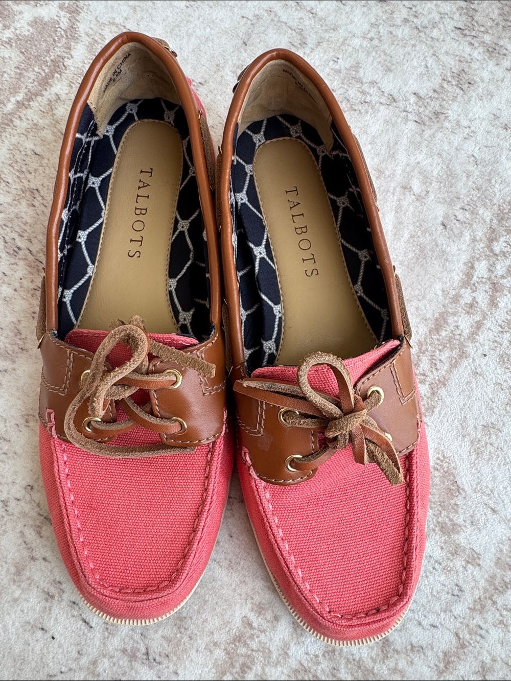 Talbot’s Slip-On Round Toe Drawstring Boat Shoes leather and coral